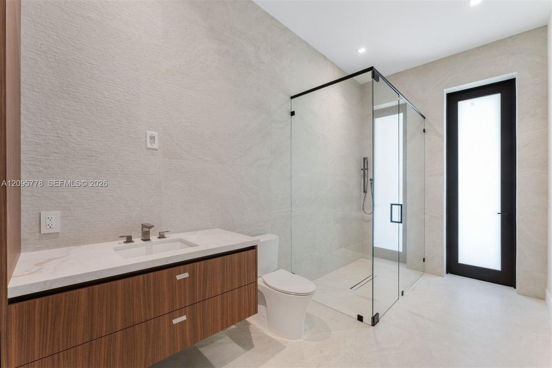 For Sale: $10,500,000 (7 beds, 8 baths, 8474 Square Feet)