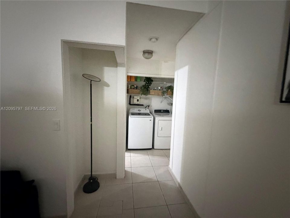 На продажу: $615,000 (3 спален, 2 ванн, 1627 Квадратных фут)