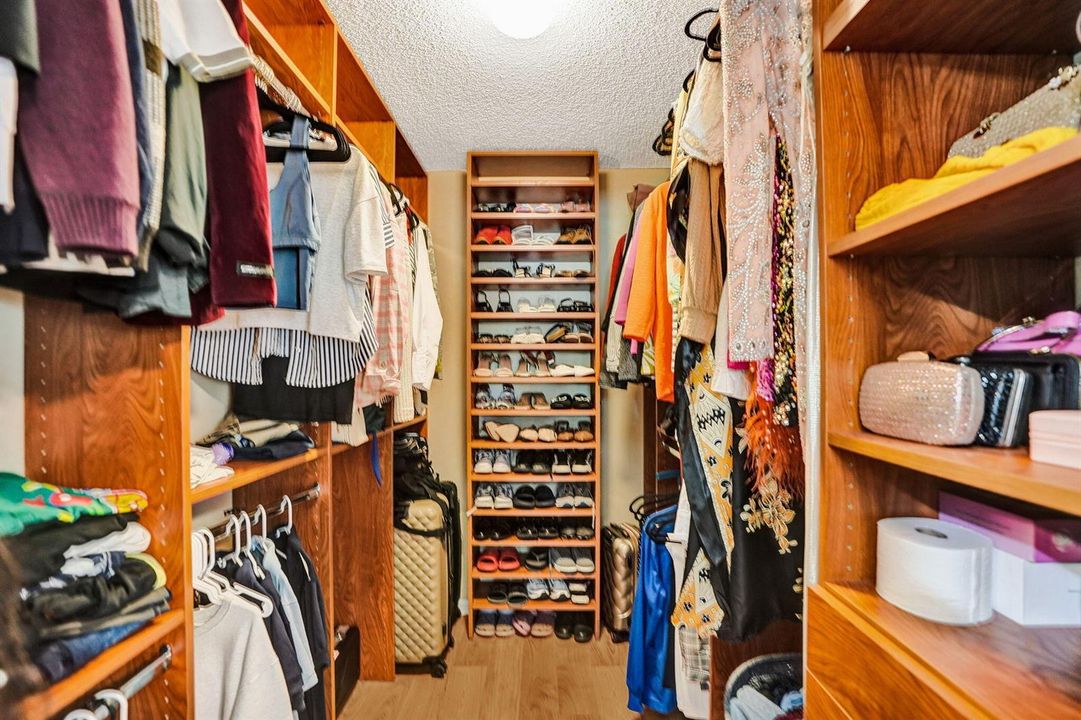 Walk in closet