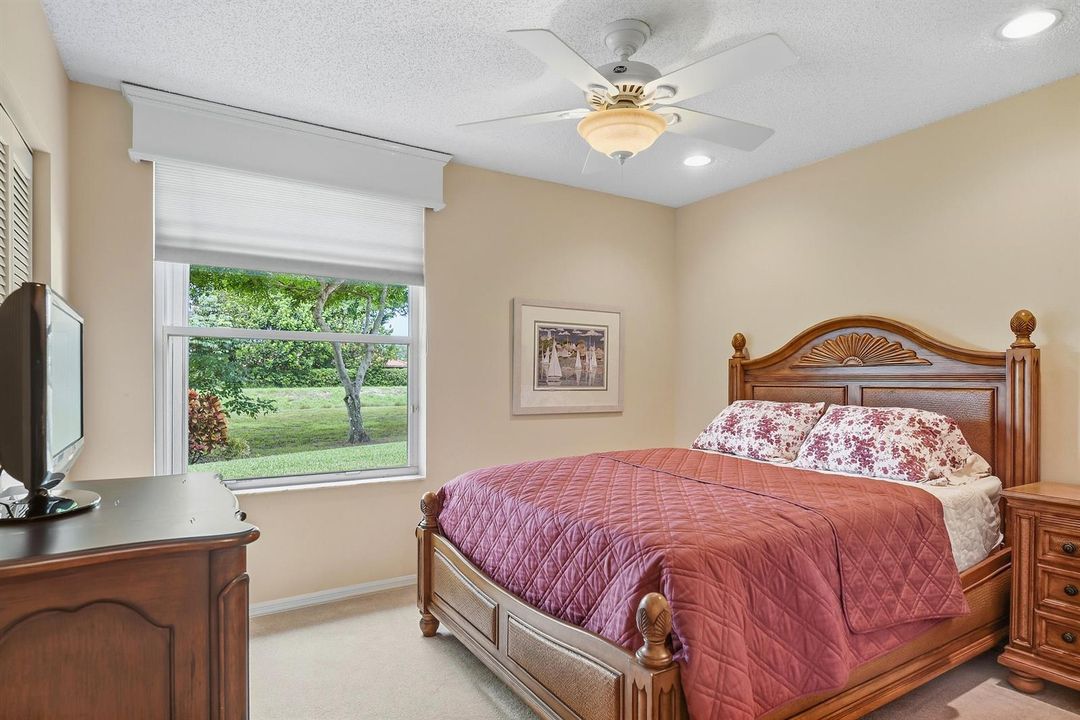 5379 Brookview Dr_Amy Doran_16