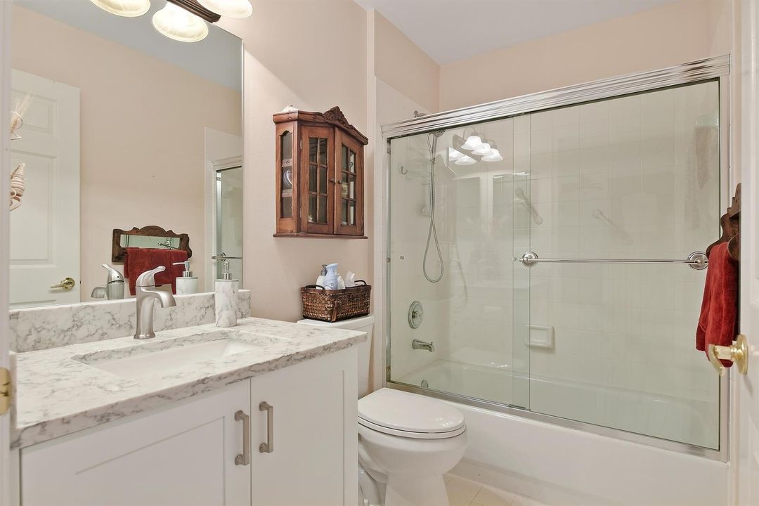 5379 Brookview Dr_Amy Doran_27