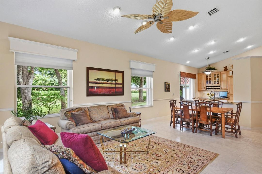 5379 Brookview Dr_Amy Doran_59
