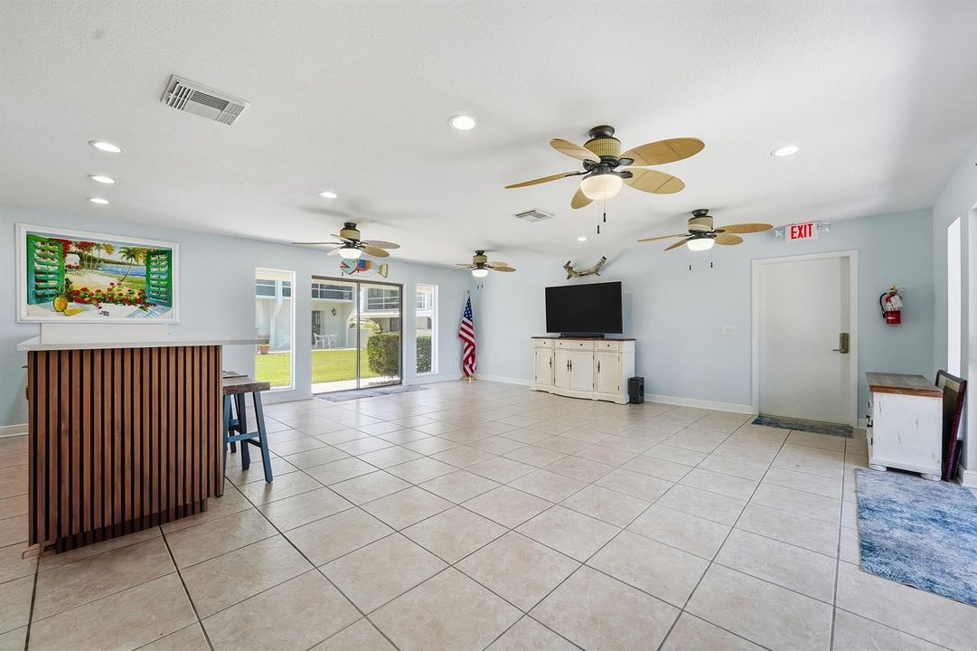 01 Community Room