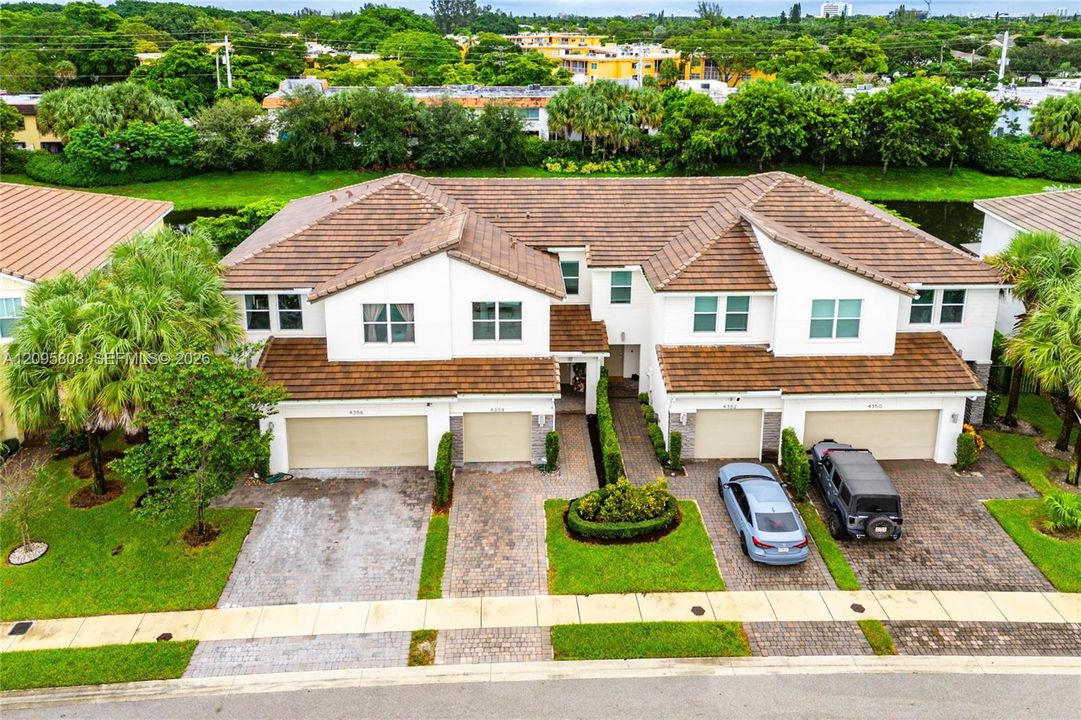 For Sale: $525,000 (3 beds, 2 baths, 1617 Square Feet)
