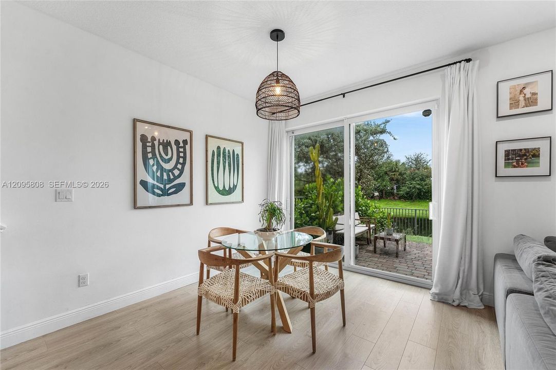 For Sale: $525,000 (3 beds, 2 baths, 1617 Square Feet)