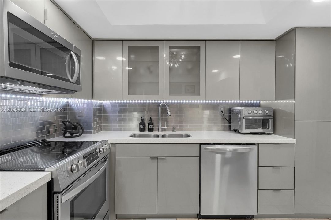 En Venta: $795,000 (2 camas, 2 baños, 1088 Pies cuadrados)
