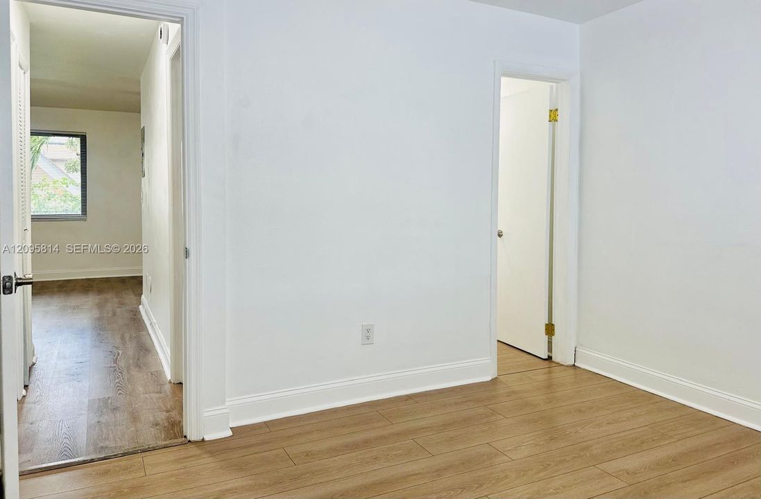 For Rent: $2,500 (2 beds, 1 baths, 650 Square Feet)