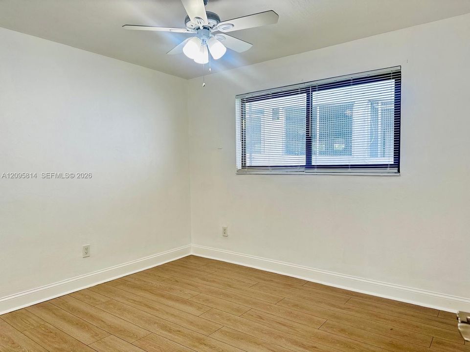 For Rent: $2,500 (2 beds, 1 baths, 650 Square Feet)