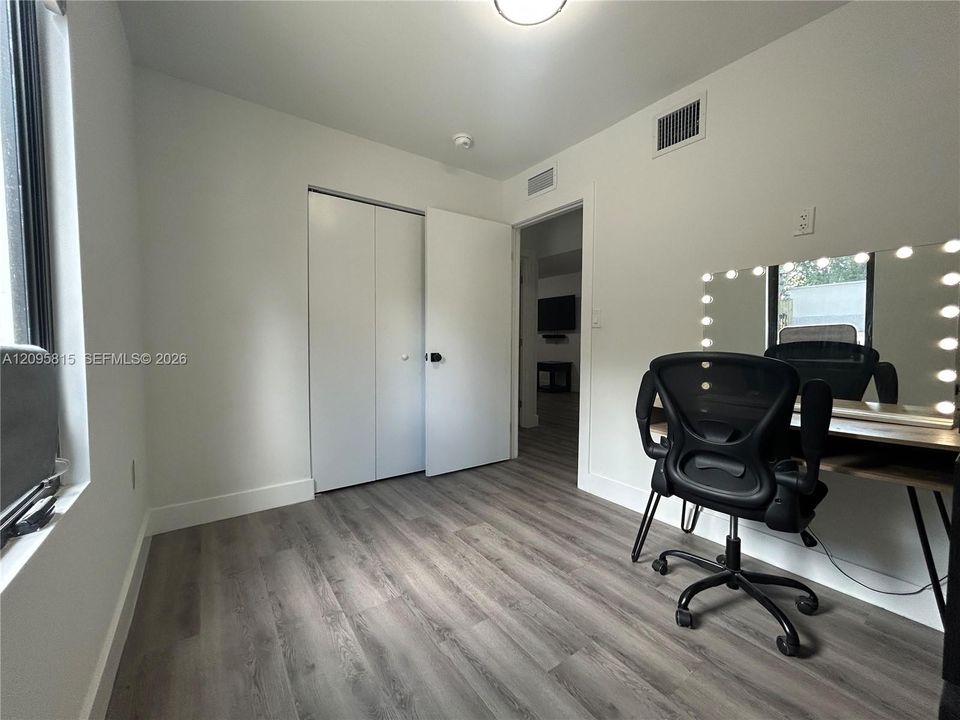 For Rent: $2,300 (2 beds, 1 baths, 0 Square Feet)