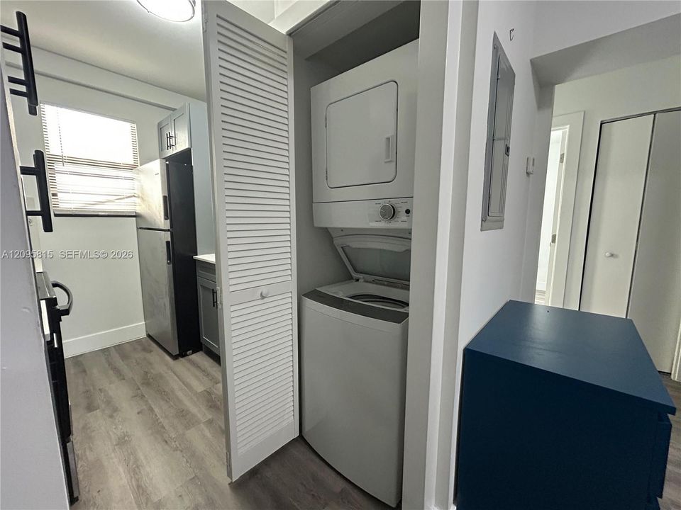 For Rent: $2,300 (2 beds, 1 baths, 0 Square Feet)