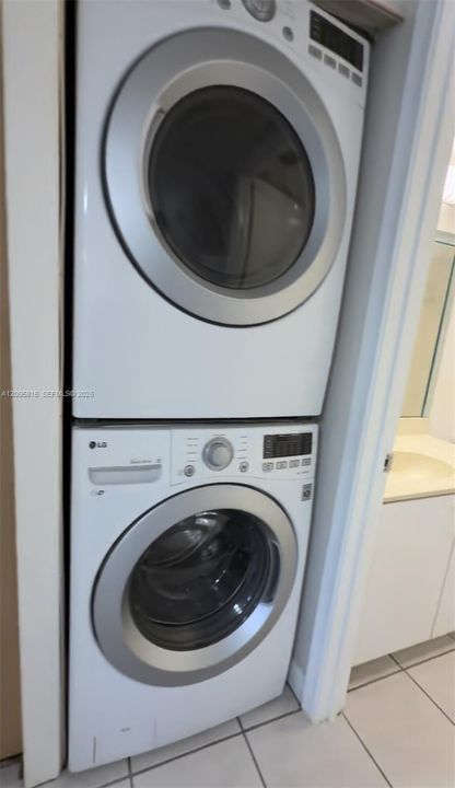 出租: $2,200 (2 贝兹, 2 浴室, 1190 平方英尺)