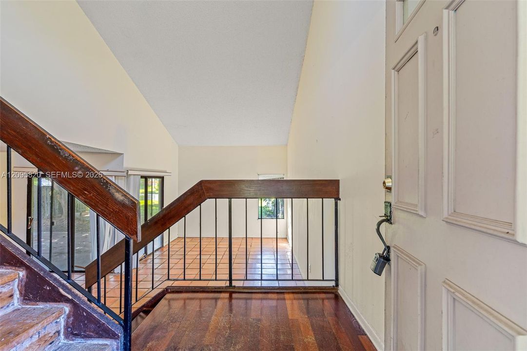 For Sale: $469,900 (3 beds, 2 baths, 2073 Square Feet)