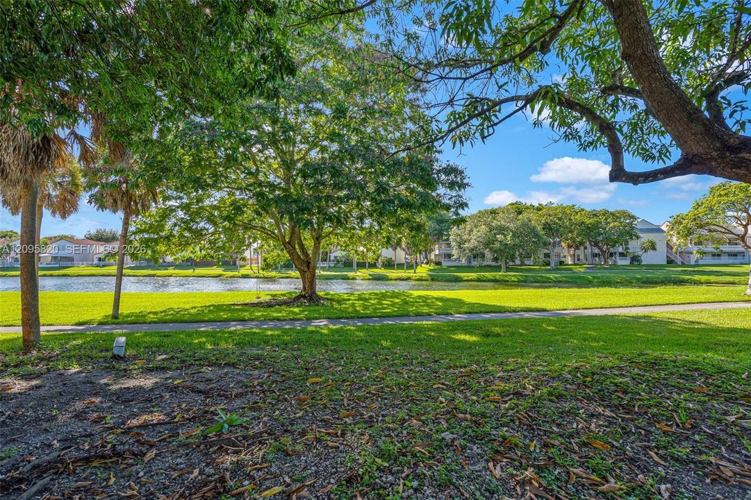 For Sale: $469,900 (3 beds, 2 baths, 2073 Square Feet)