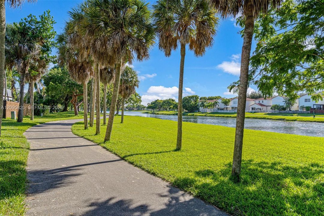 For Sale: $469,900 (3 beds, 2 baths, 2073 Square Feet)