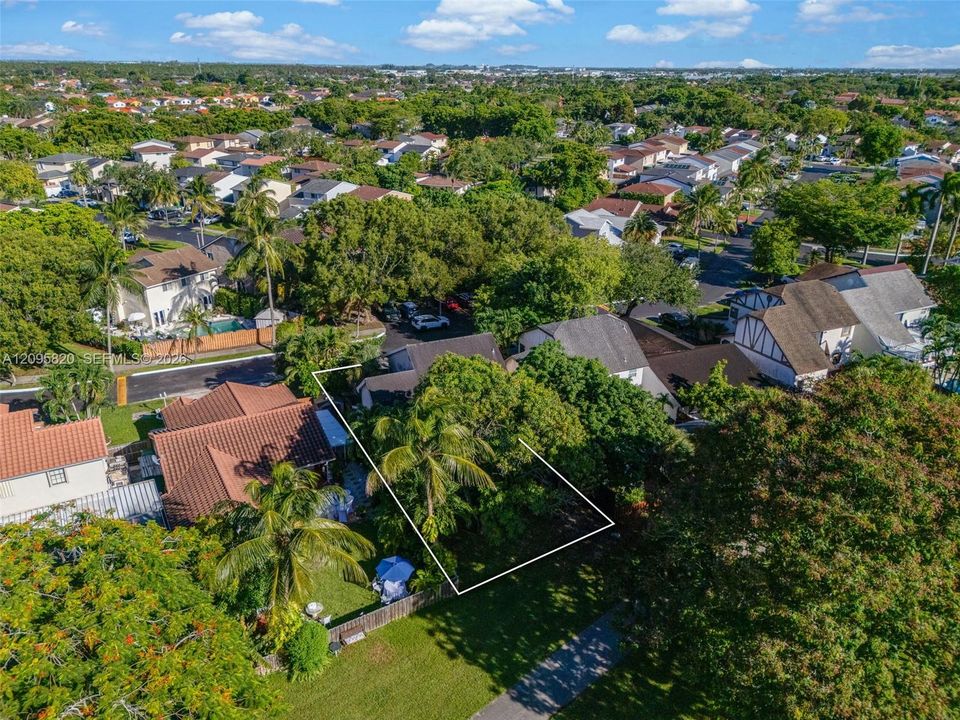 For Sale: $469,900 (3 beds, 2 baths, 2073 Square Feet)