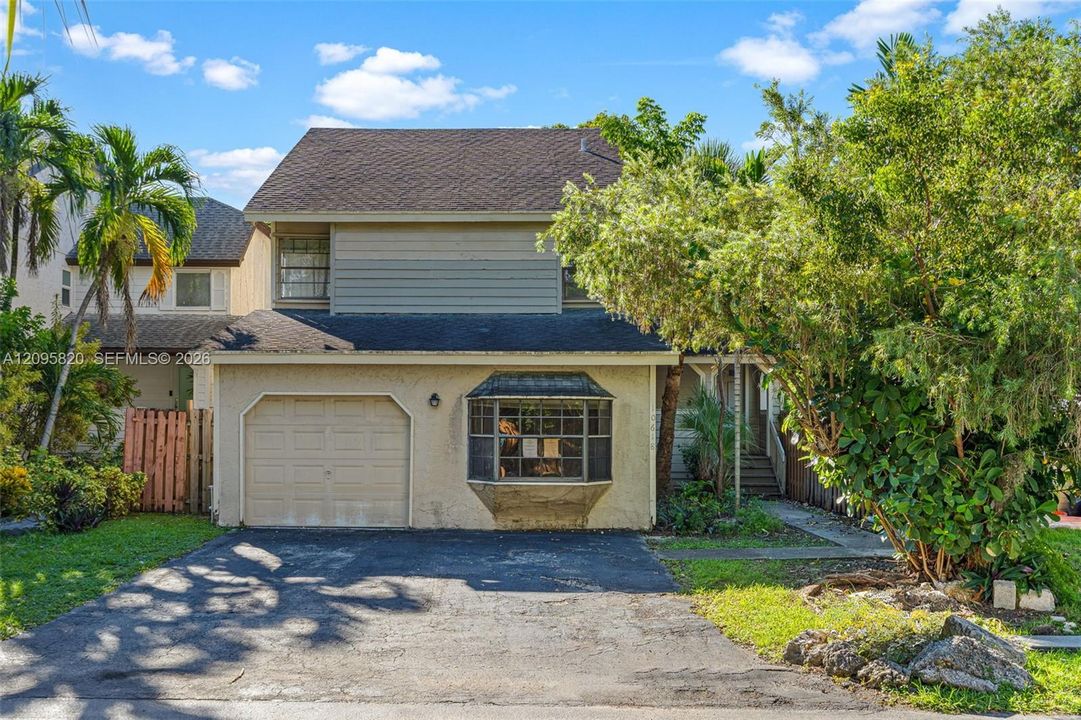 For Sale: $469,900 (3 beds, 2 baths, 2073 Square Feet)