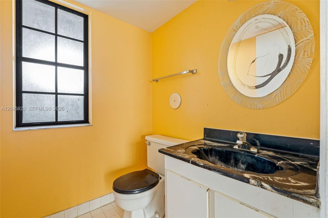For Sale: $469,900 (3 beds, 2 baths, 2073 Square Feet)