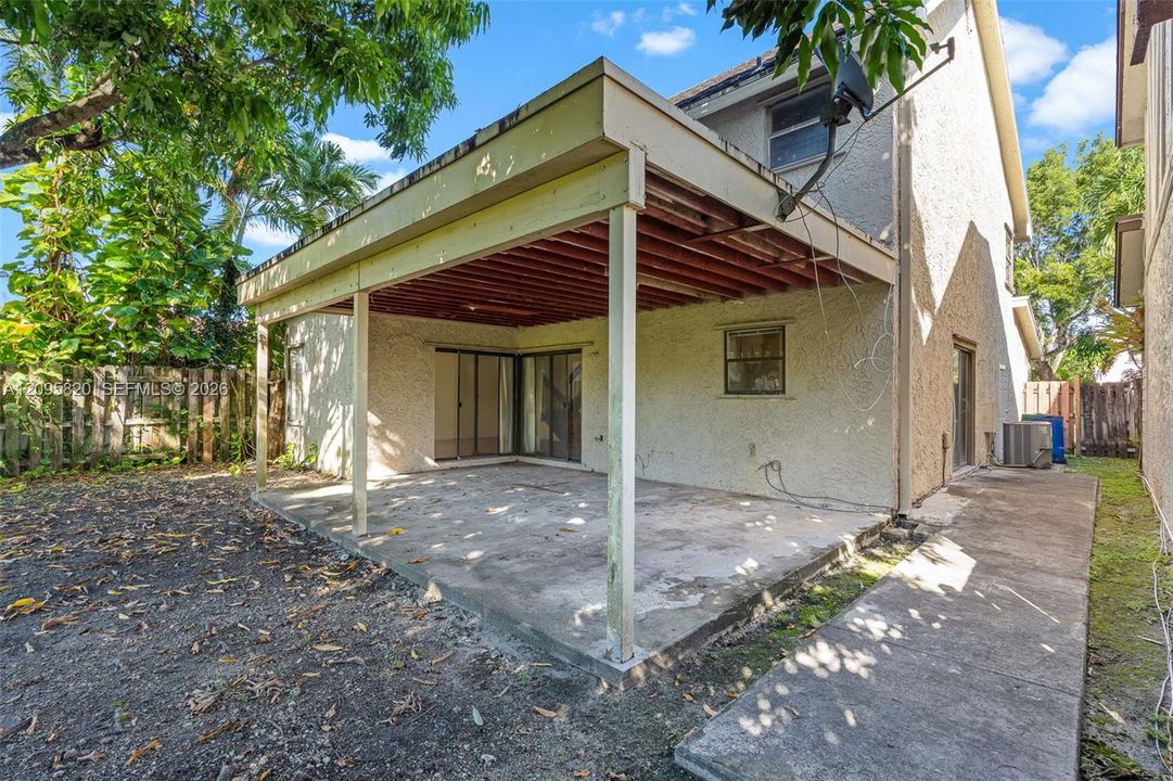 For Sale: $469,900 (3 beds, 2 baths, 2073 Square Feet)