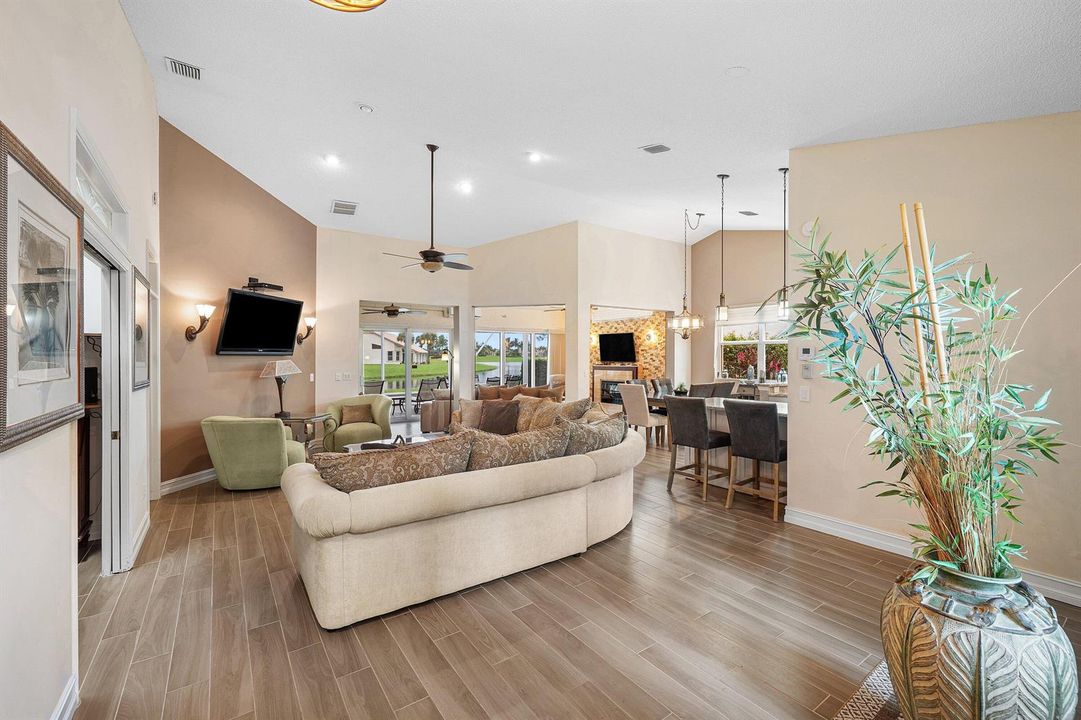 007-7208AshfordLane-BoyntonBeach-FL-3347