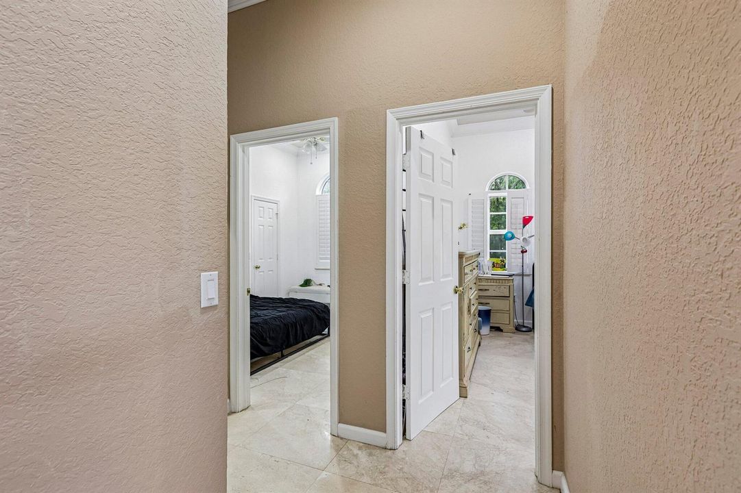 96-web-or-mls-NW 84th Ave-S2409-016