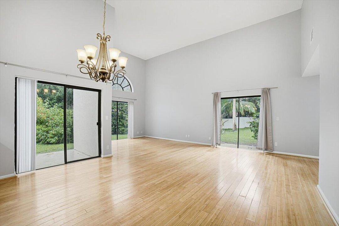09-Livingroom-B