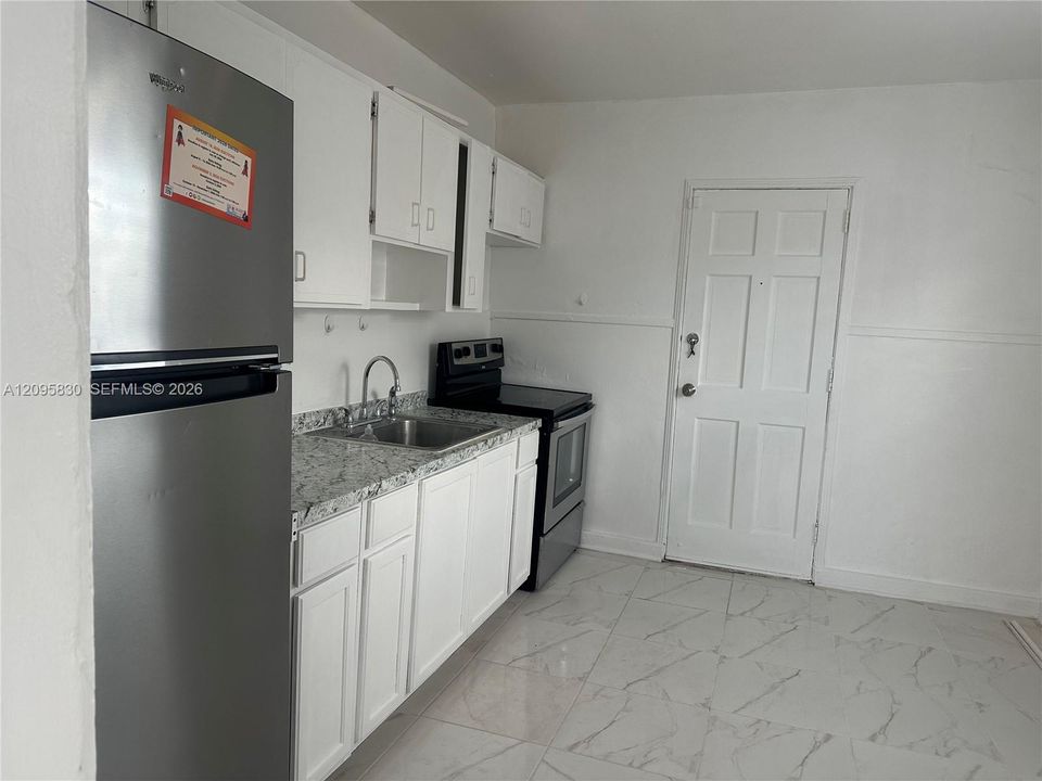 En Renta: $2,450 (2 camas, 1 baños, 780 Pies cuadrados)