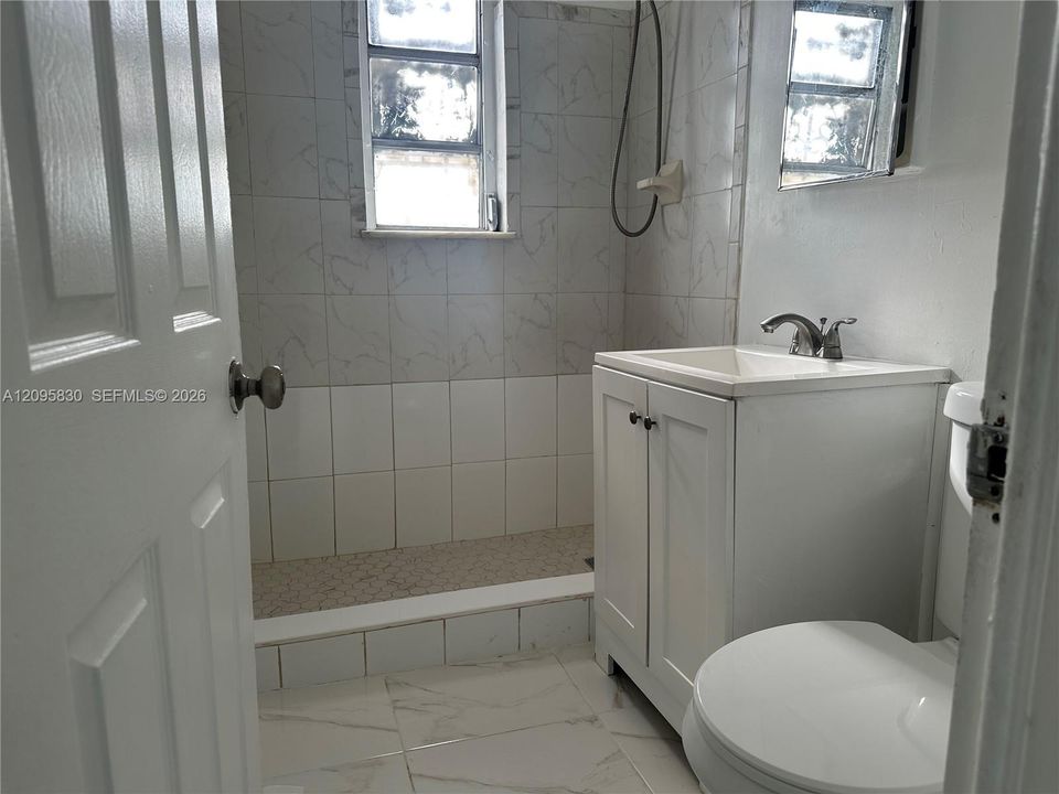 En Renta: $2,450 (2 camas, 1 baños, 780 Pies cuadrados)