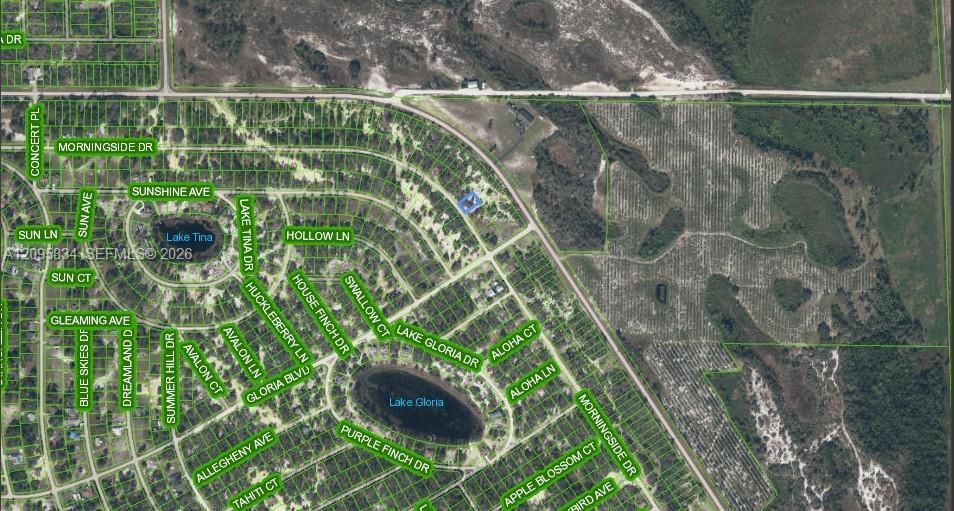 На продажу: $10,900 (0.23 acres)