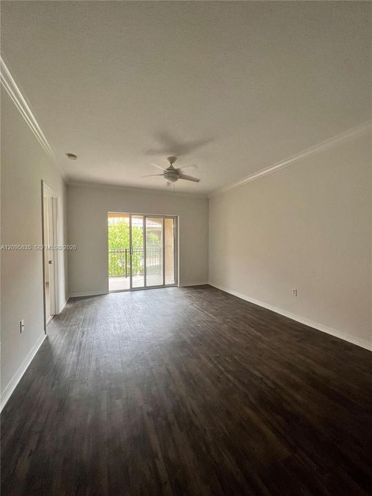 В аренду: $2,950 (3 спален, 2 ванн, 1330 Квадратных фут)
