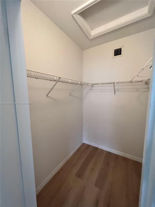 В аренду: $2,950 (3 спален, 2 ванн, 1330 Квадратных фут)