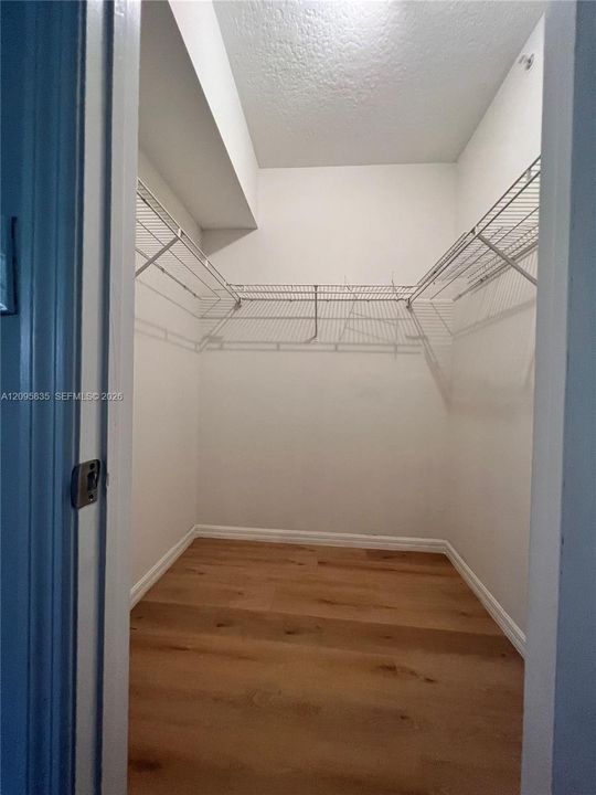 В аренду: $2,950 (3 спален, 2 ванн, 1330 Квадратных фут)
