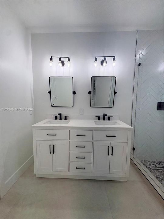 En Renta: $4,750 (3 camas, 2 baños, 1699 Pies cuadrados)