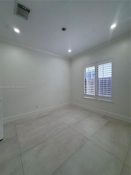En Renta: $4,750 (3 camas, 2 baños, 1699 Pies cuadrados)