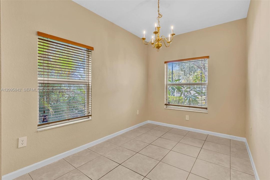 For Sale: $399,900 (3 beds, 2 baths, 1487 Square Feet)