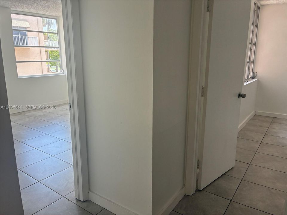 En Renta: $1,900 (2 camas, 1 baños, 930 Pies cuadrados)