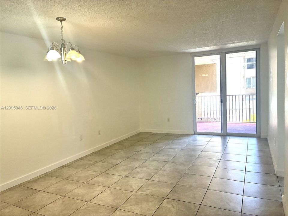 En Renta: $1,900 (2 camas, 1 baños, 930 Pies cuadrados)