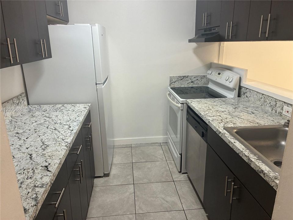En Renta: $1,900 (2 camas, 1 baños, 930 Pies cuadrados)