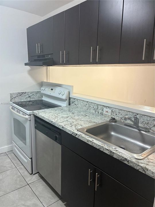En Renta: $1,900 (2 camas, 1 baños, 930 Pies cuadrados)
