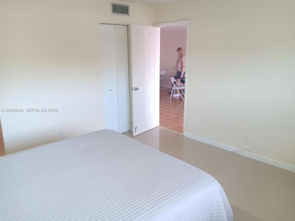 En Venta: $280,000 (2 camas, 2 baños, 1110 Pies cuadrados)