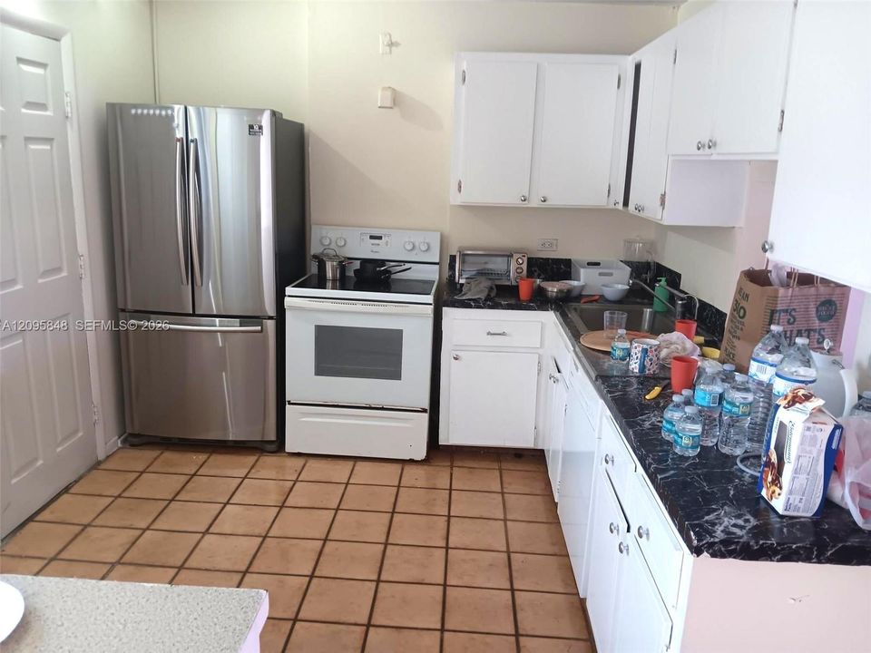 En Venta: $280,000 (2 camas, 2 baños, 1110 Pies cuadrados)