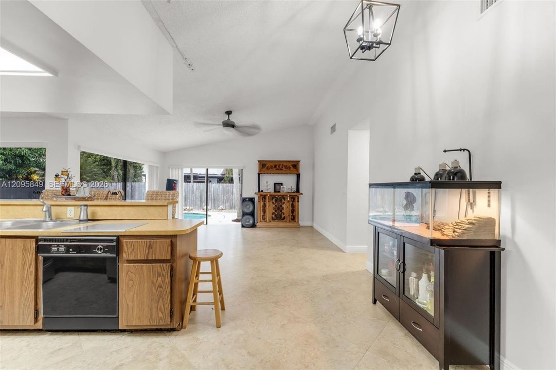 For Sale: $780,000 (3 beds, 2 baths, 1762 Square Feet)