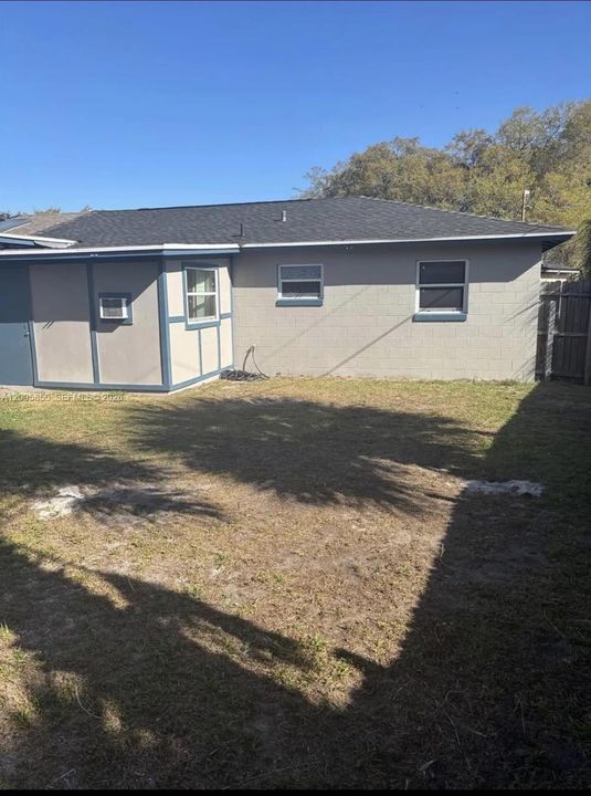En Venta: $215,000 (3 camas, 1 baños, 0 Pies cuadrados)