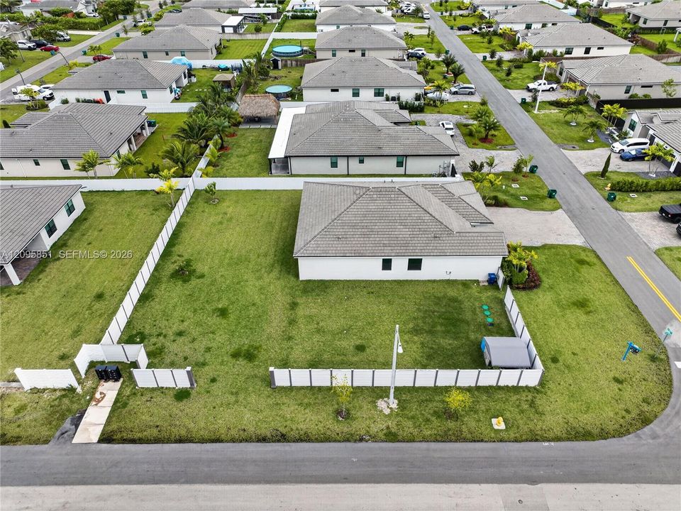 На продажу: $860,000 (4 спален, 3 ванн, 2325 Квадратных фут)