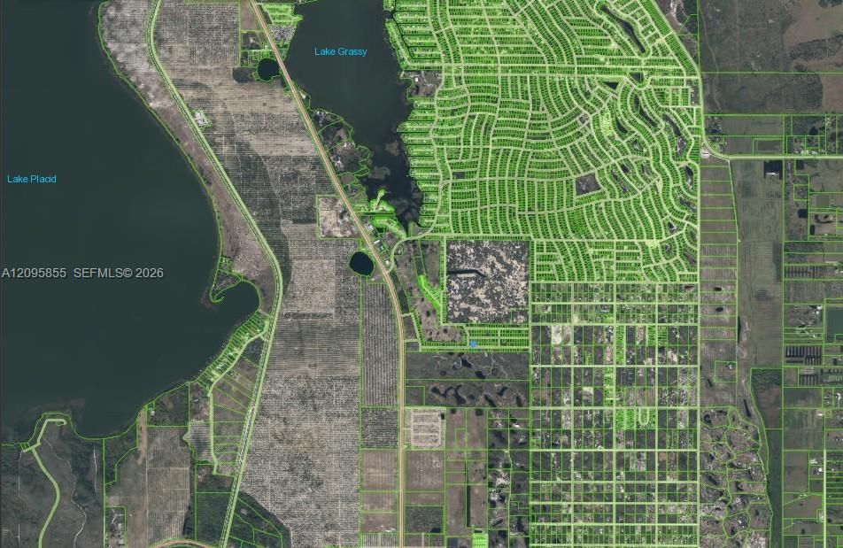На продажу: $9,900 (0.20 acres)