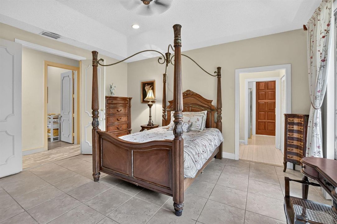 Guest Bedroom 1