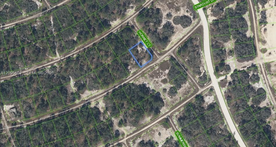 На продажу: $9,900 (0.26 acres)