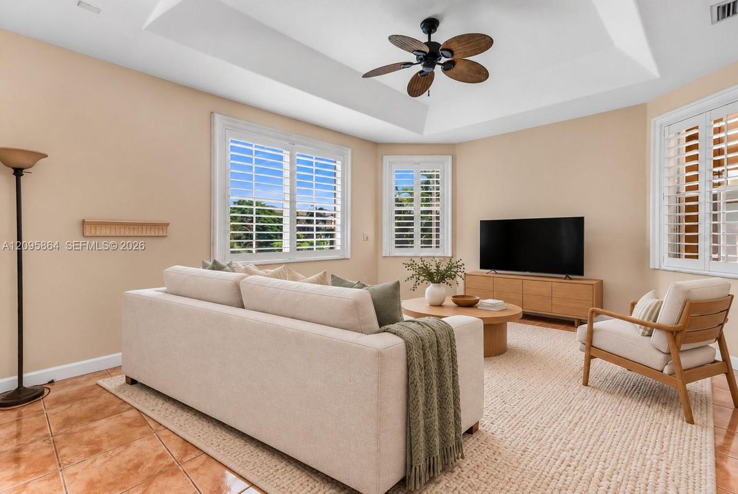 For Sale: $720,000 (3 beds, 2 baths, 1998 Square Feet)