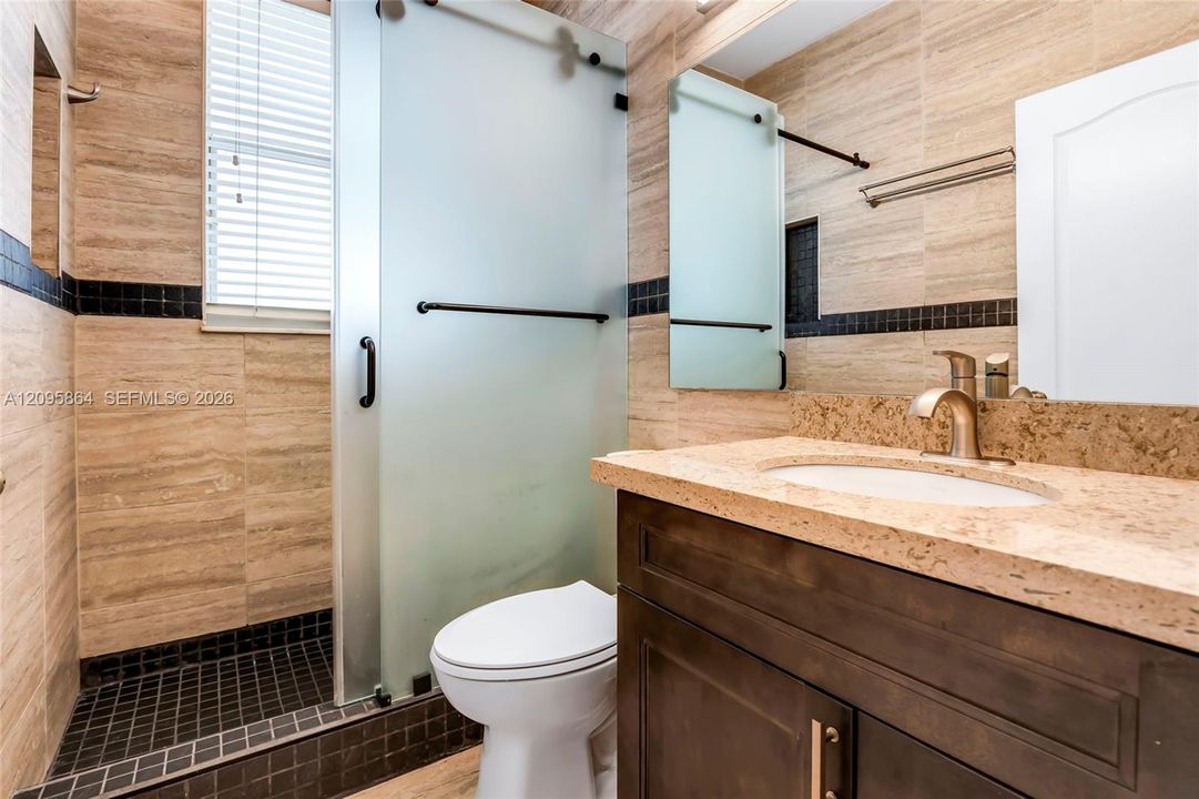 For Sale: $720,000 (3 beds, 2 baths, 1998 Square Feet)