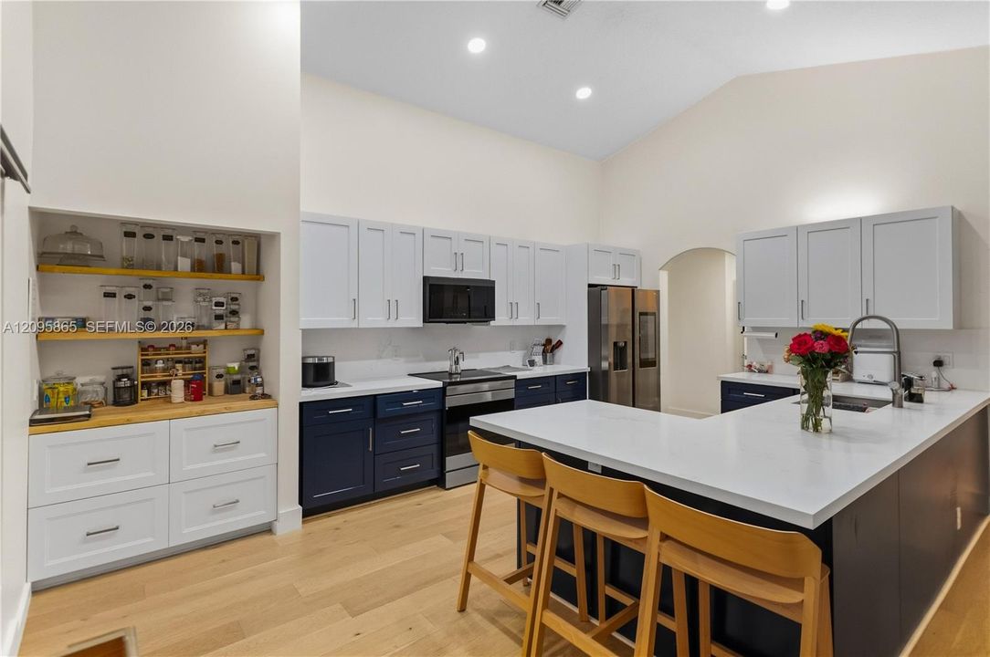 For Rent: $6,000 (4 beds, 3 baths, 2265 Square Feet)