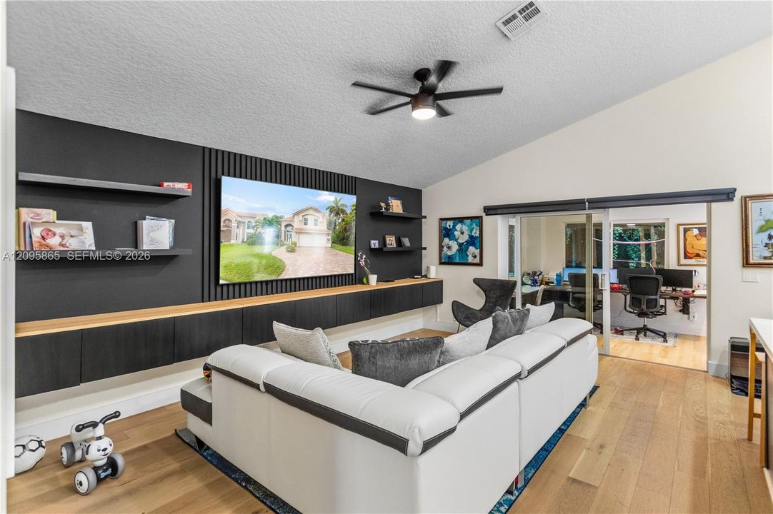For Rent: $6,000 (4 beds, 3 baths, 2265 Square Feet)